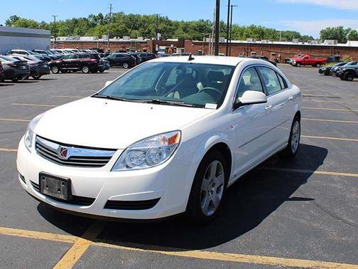 Cream White 2008 Saturn Aura XE