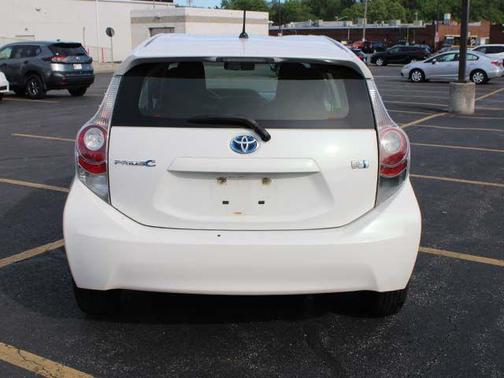 Super White 2014 Toyota Prius c One