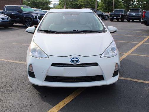 Super White 2014 Toyota Prius c One