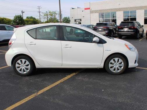 Super White 2014 Toyota Prius c One