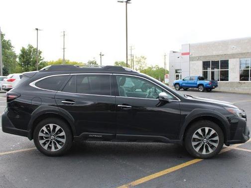 2023 Subaru Outback Touring