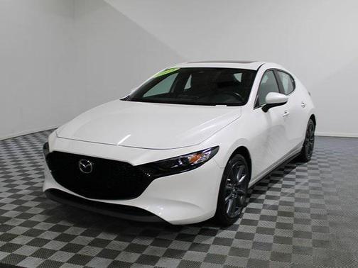 2023 Mazda Mazda3 FWD w/Preferred Package