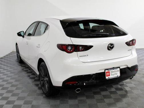 2023 Mazda Mazda3 FWD w/Preferred Package