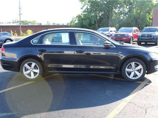 2015 Volkswagen Passat 1.8T Limited Edition