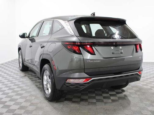 Amazon Gray 2022 Hyundai TUCSON SE