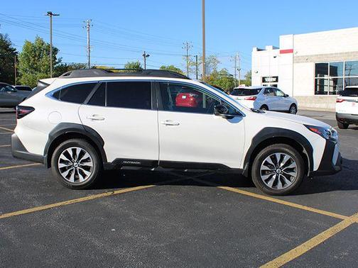 Crystal White Pearl 2023 Subaru Outback Limited