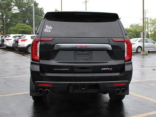 2022 GMC Yukon 4WD AT4