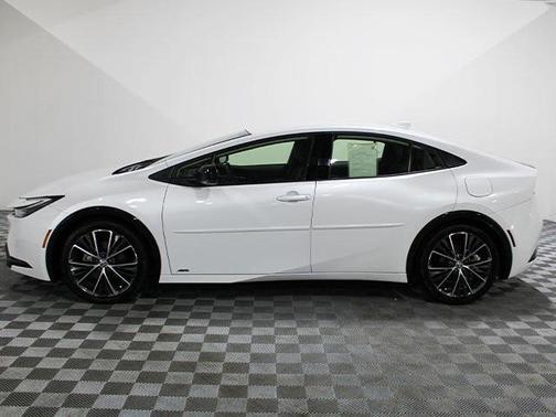 2024 Toyota Prius XLE