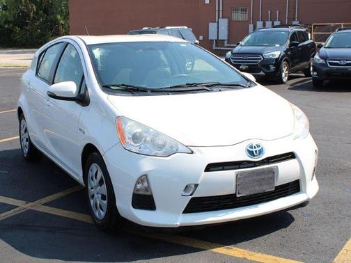 2013 Toyota Prius c Two