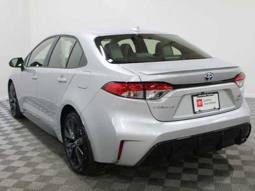 2025 Toyota Corolla Hybrid SE