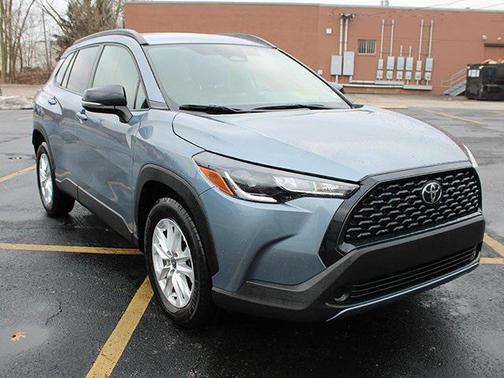 2025 Toyota Corolla Cross LE