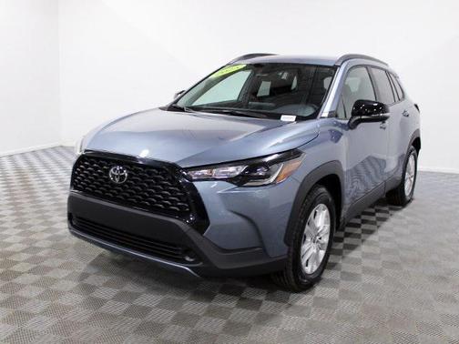 2025 Toyota Corolla Cross LE