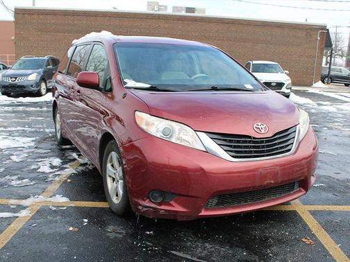 2012 Toyota Sienna LE
