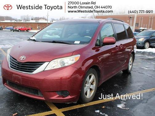 2012 Toyota Sienna LE
