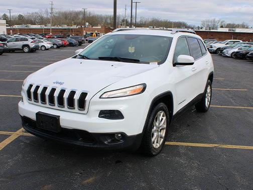 Bright White Clearcoat 2016 Jeep Cherokee Latitude