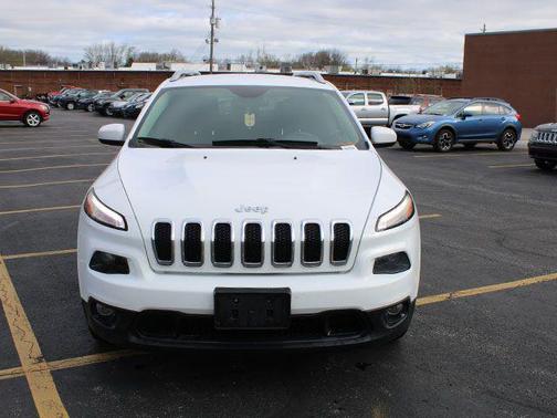 Bright White Clearcoat 2016 Jeep Cherokee Latitude