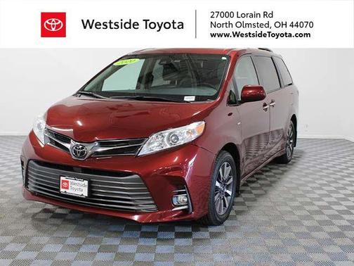 Salsa Red Pearl 2020 Toyota Sienna XLE