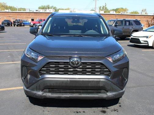 2019 Toyota RAV4 LE