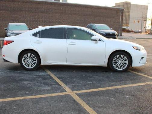 2016 Lexus ES 350 Base