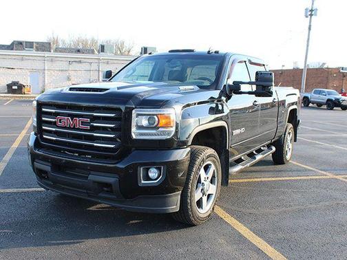 Onyx Black 2018 GMC Sierra 2500 SLT