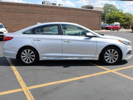 2016 Hyundai SONATA Sport