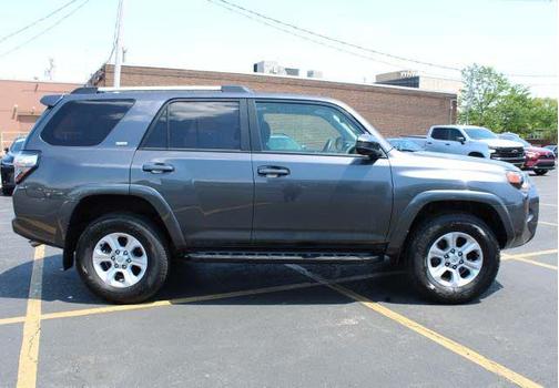 Magnetic Gray Metallic 2023 Toyota 4Runner SR5