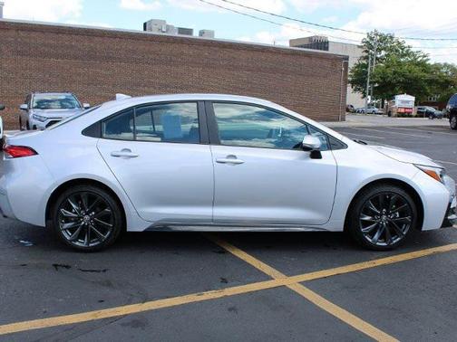 2025 Toyota Corolla SE