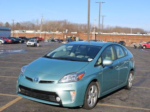 2013 Toyota Prius Five