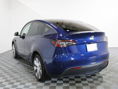 2024 Tesla Model Y Long Range Dual Motor All-Wheel Drive