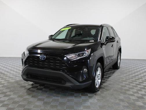 2021 Toyota RAV4 Hybrid XLE