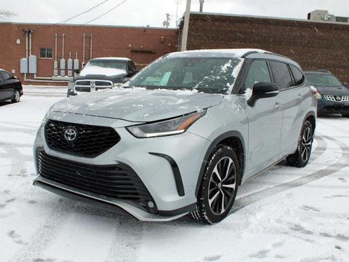 2021 Toyota Highlander XSE
