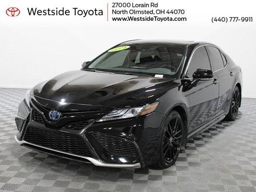 2024 Toyota Camry Hybrid SE