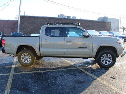 2017 Toyota Tacoma SR5