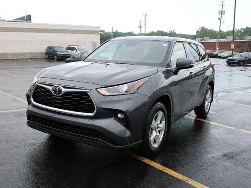 2021 Toyota Highlander LE
