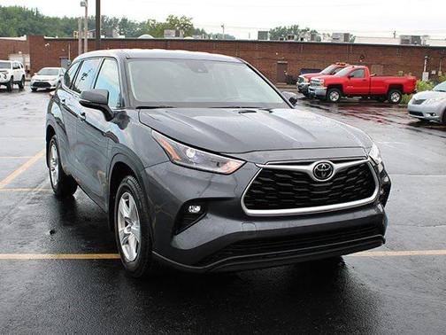 2021 Toyota Highlander LE