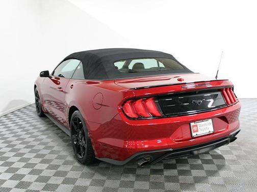 2020 Ford Mustang EcoBoost