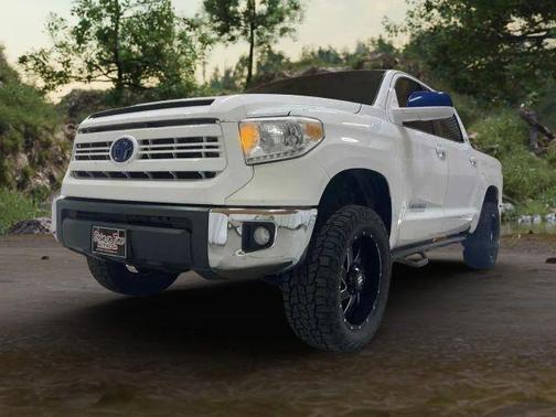 2017 Toyota Tundra SR5