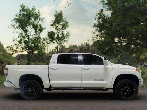 2017 Toyota Tundra SR5