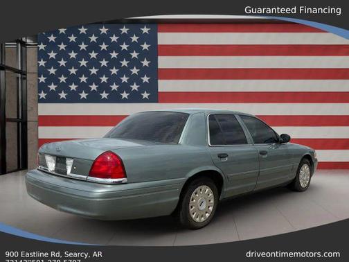 2006 Ford Crown Victoria Base