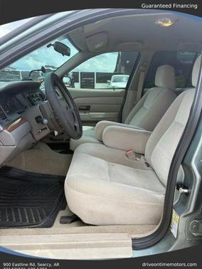 2006 Ford Crown Victoria Base