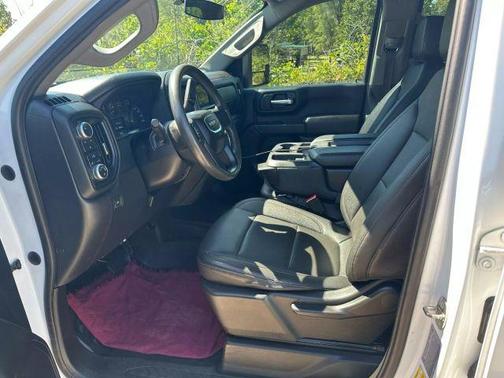 2023 GMC Sierra 2500 Pro