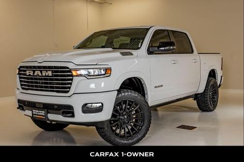 Bright White Clearcoat 2025 RAM 1500 Laramie