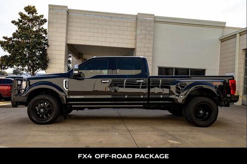 2022 Ford F-450 Platinum