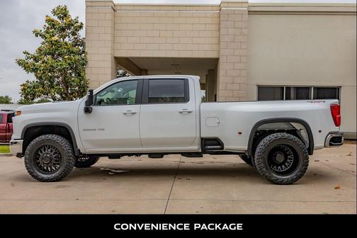 Summit White 2026 Chevrolet Silverado 3500 LT