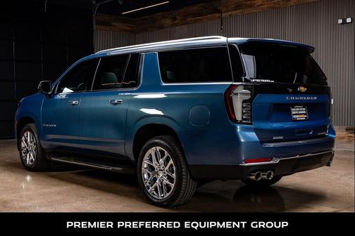 2025 Chevrolet Suburban Premier