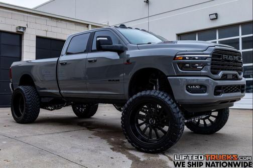 Ceramic Gray Clearcoat 2026 RAM 3500 Laramie Crew Cab 4x4 8' Box