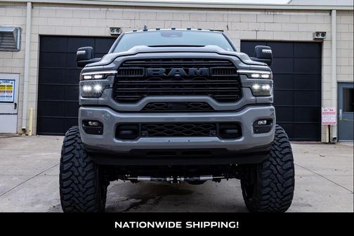 Ceramic Gray Clearcoat 2026 RAM 3500 Laramie Crew Cab 4x4 8' Box