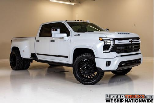 Polar White Tricoat 2026 Chevrolet Silverado 3500 High Country