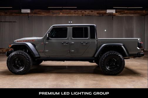 Sting-Gray Clearcoat 2023 Jeep Gladiator Mojave 4x4
