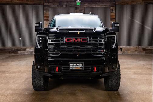 2025 GMC Sierra 2500 AT4